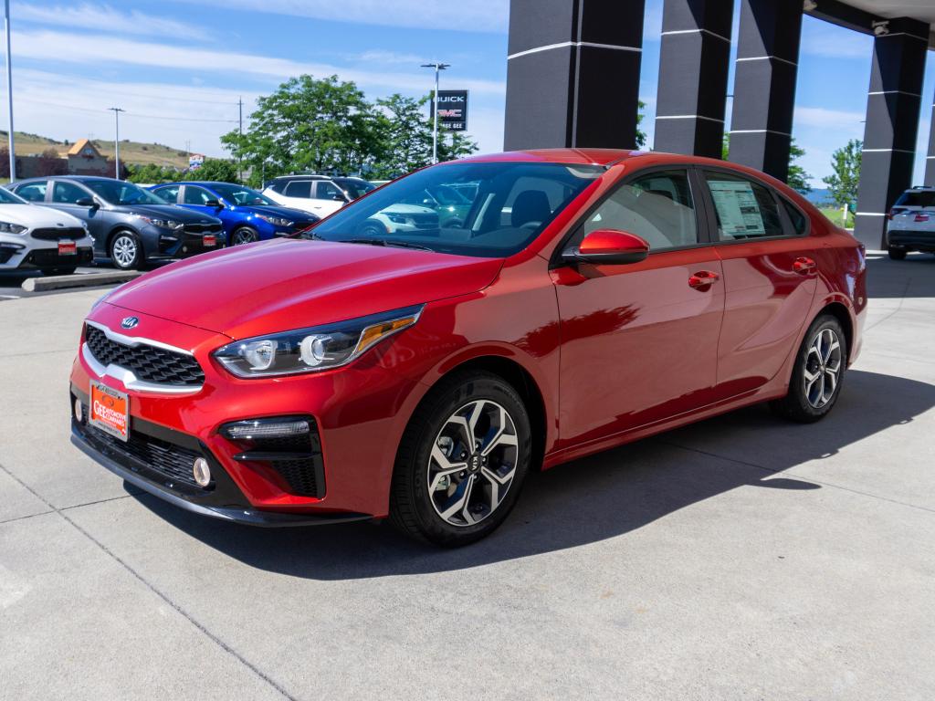 New 2020 Kia Forte LXS Front-Wheel Drive 4dr Car