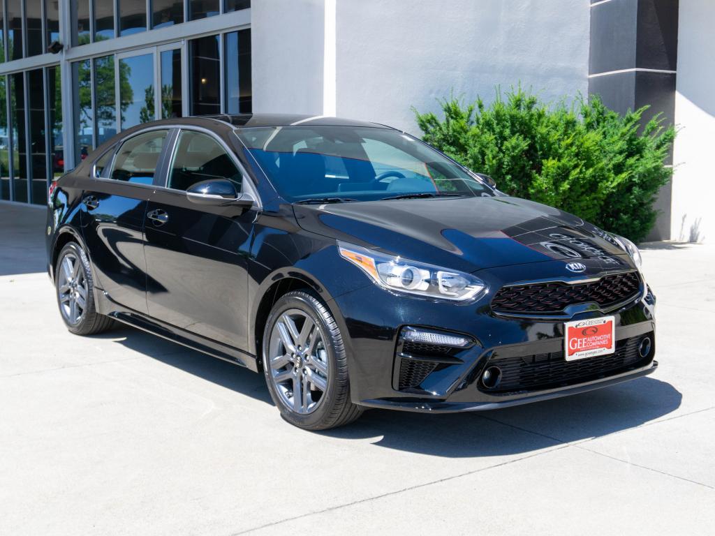 New 2020 Kia Forte GT-Line Front-Wheel Drive 4dr Car