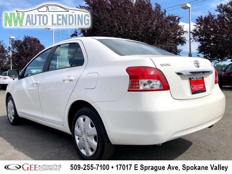 Pre-Owned 2007 Toyota Yaris Front-Wheel Drive 4 Door Sedan