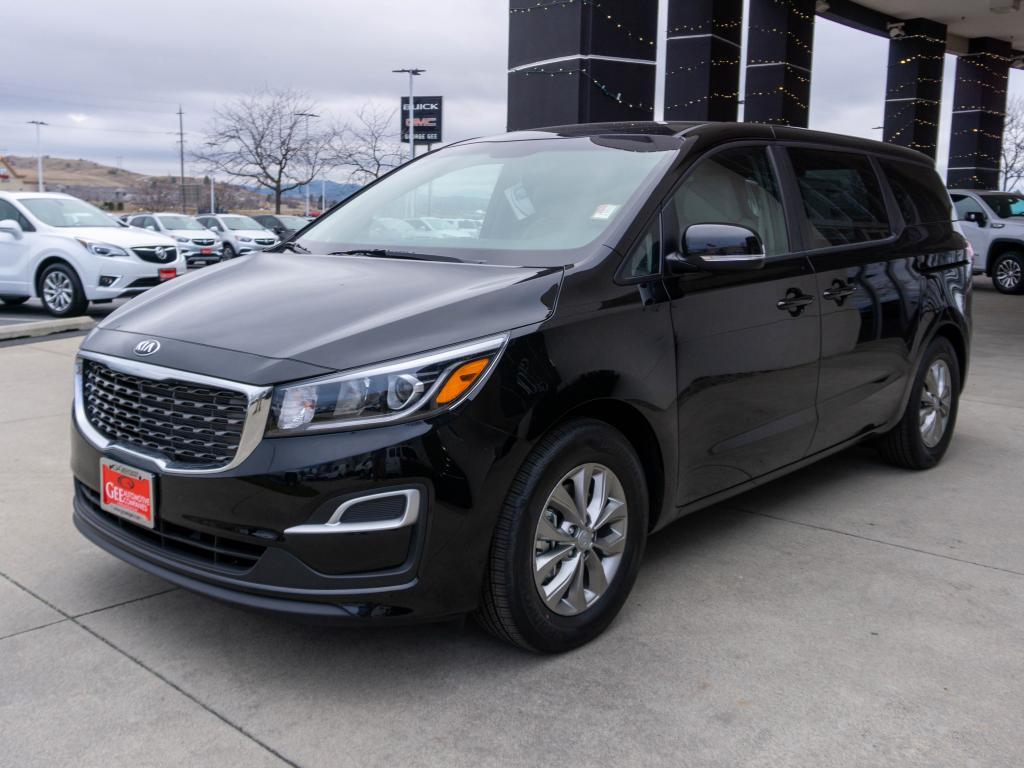 New 2020 Kia Sedona LX Front-Wheel Drive Mini-van, Passenger