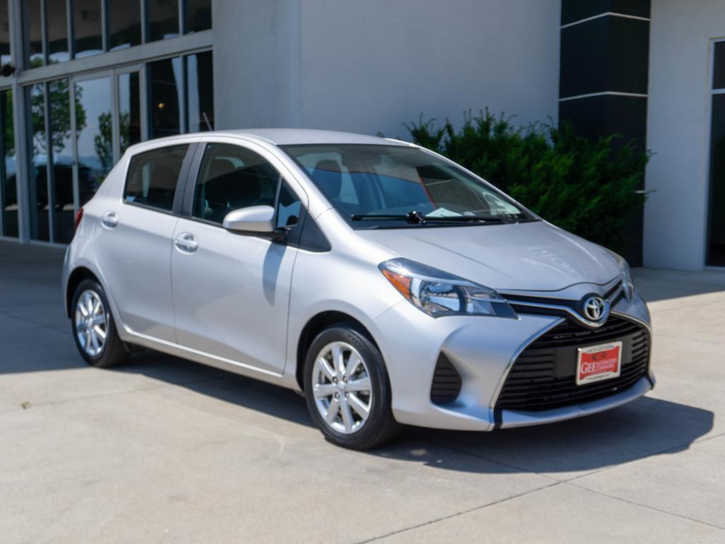 Toyota yaris le